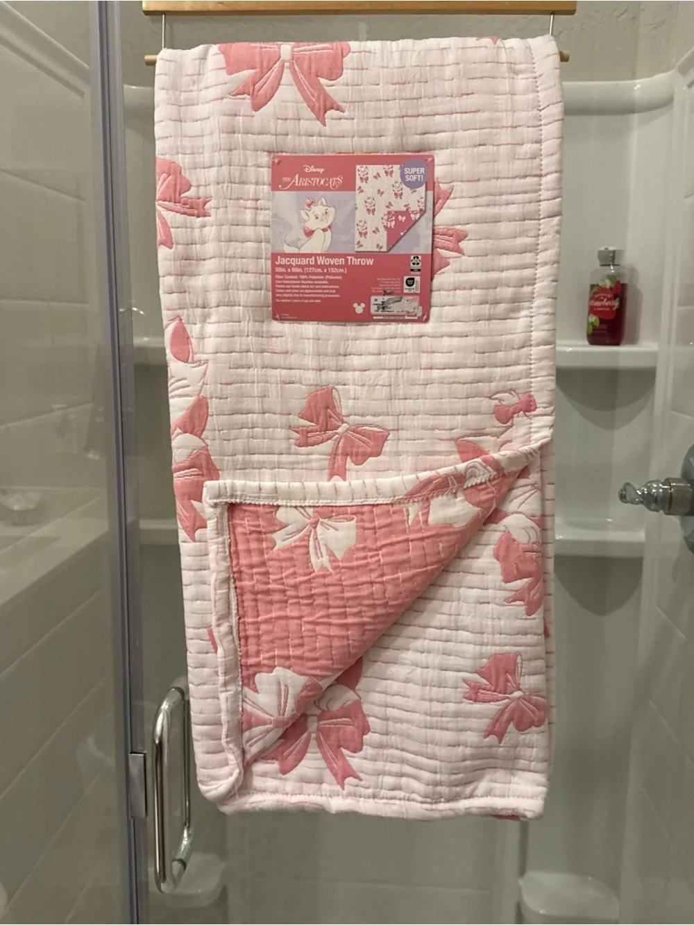 Disney Aristocats Pink Jacquard Woven Throw